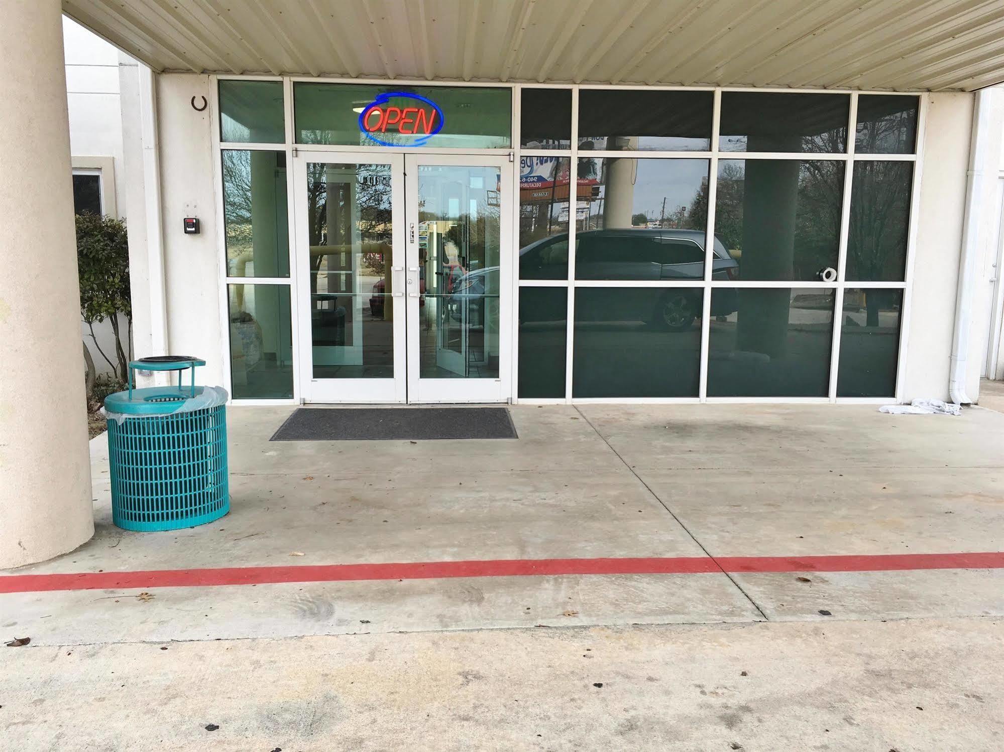Americas Best Value Inn ديكاتور المظهر الخارجي الصورة